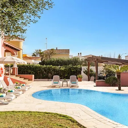 Juanita Mar By Villa