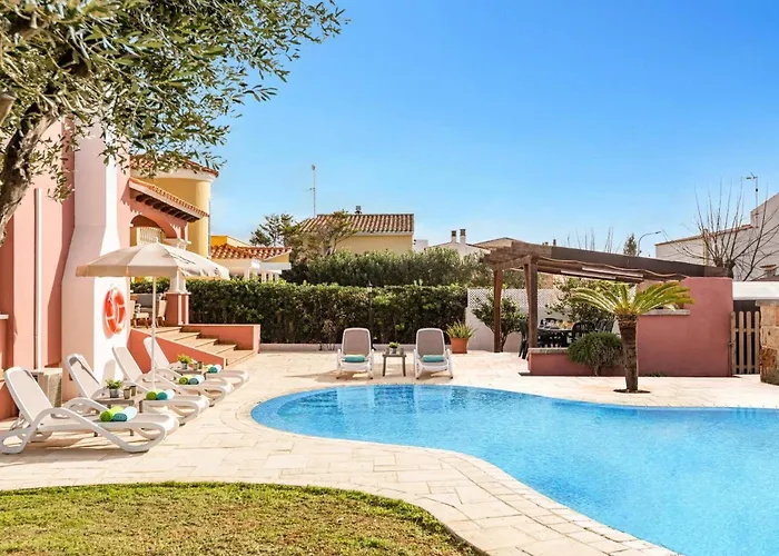 Juanita Mar By Villa